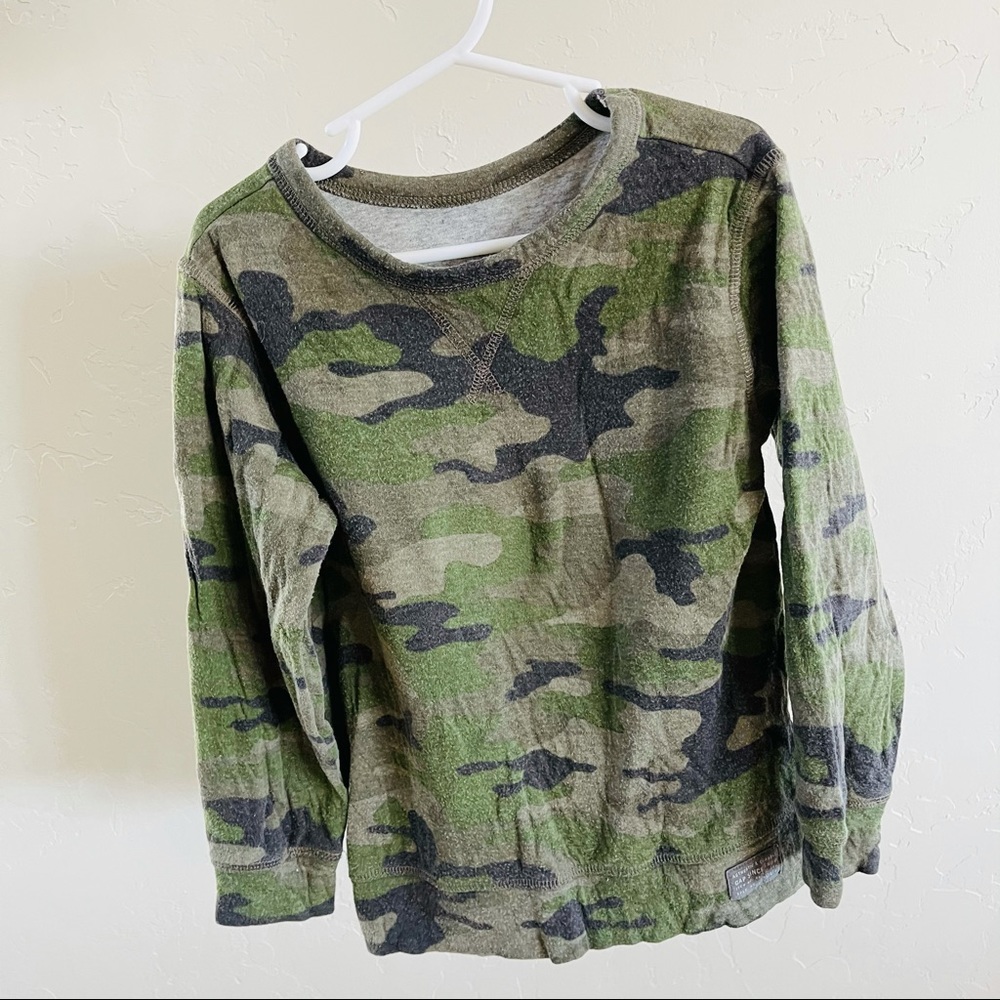 Gap Camo Tee